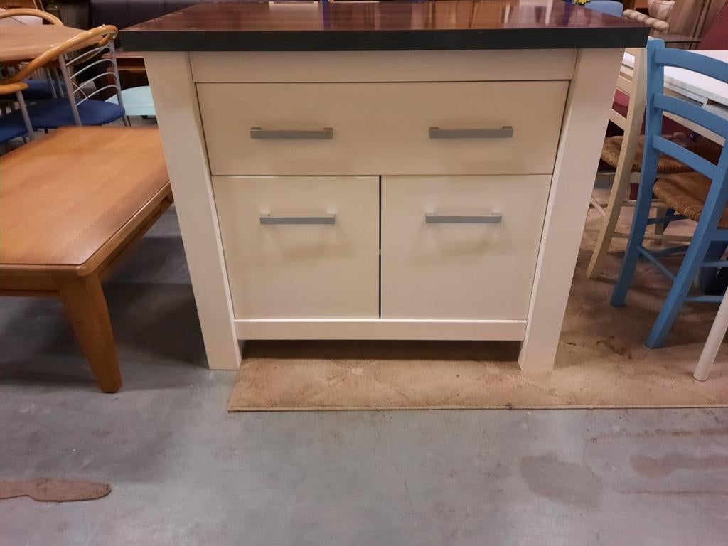 Robuuste Commode TWF. Wit met bruin blad., Huis en Inrichting, Kasten | Dressoirs, Gebruikt, 100 tot 150 cm, 50 tot 75 cm, Met lade(s)