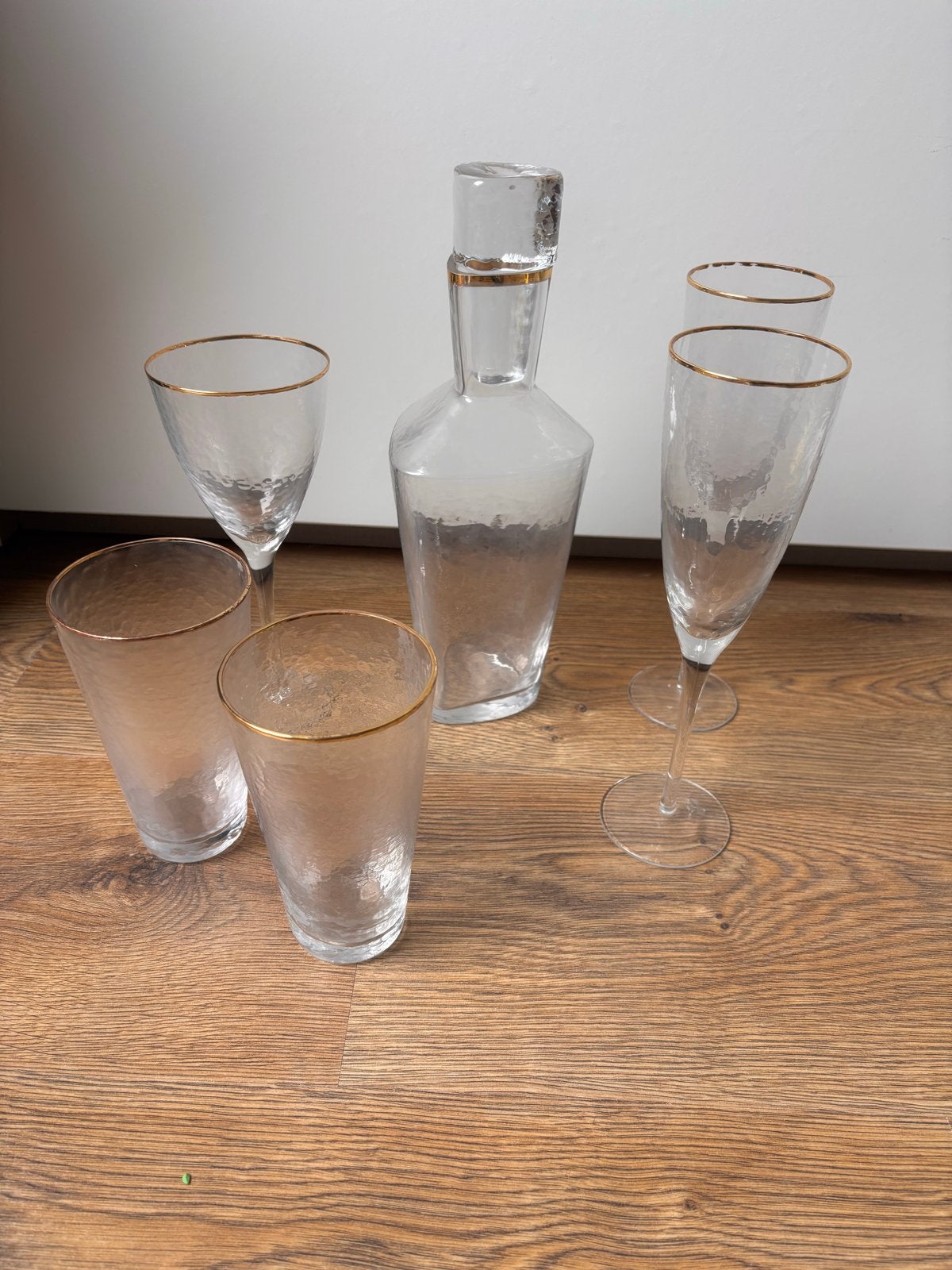 Glazen set met karaf en gouden rand, Ophalen