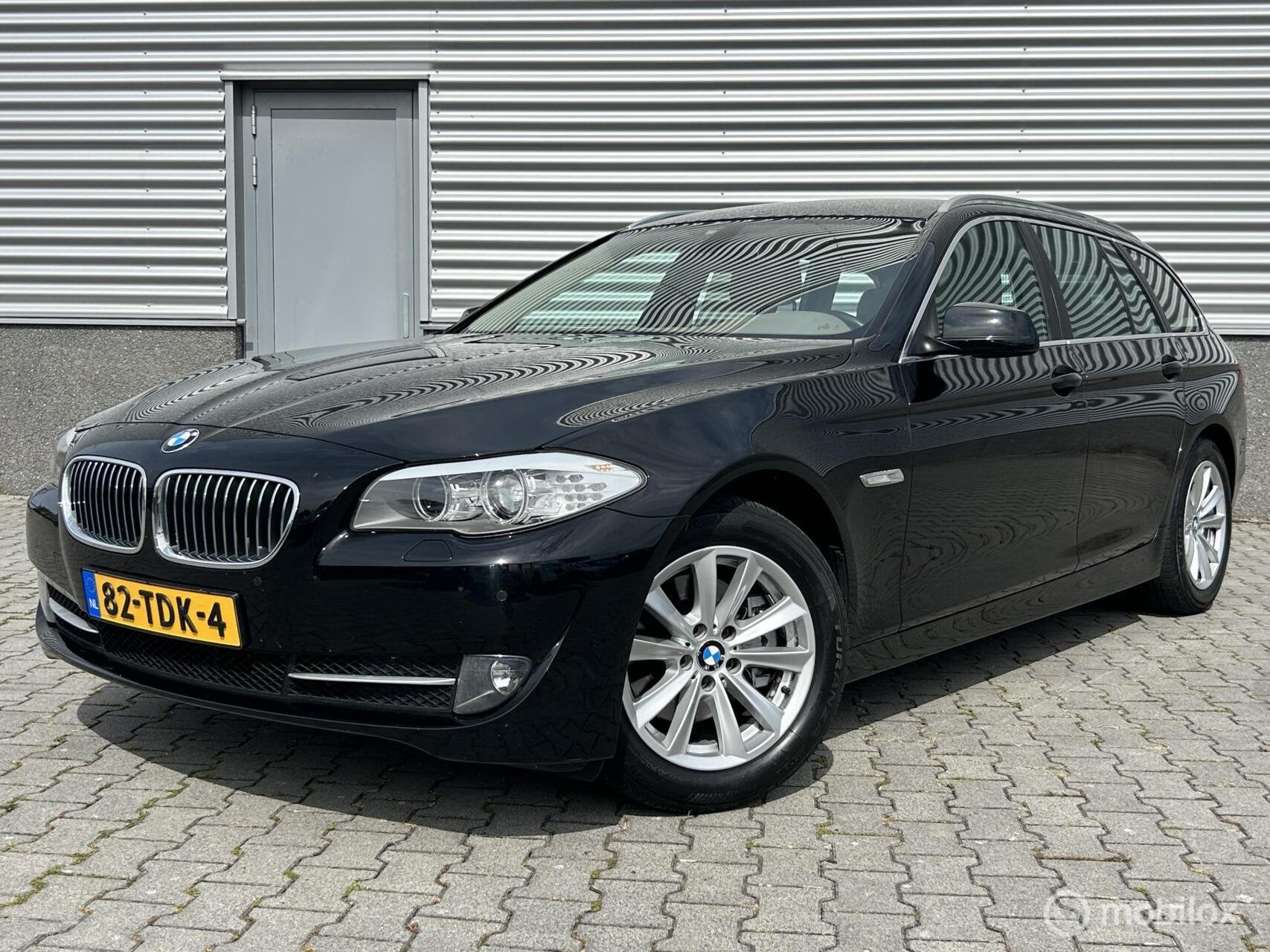 BMW 5-serie Touring 520i High Executive, Auto's, Automaat, Euro 5, Gebruikt, Beige