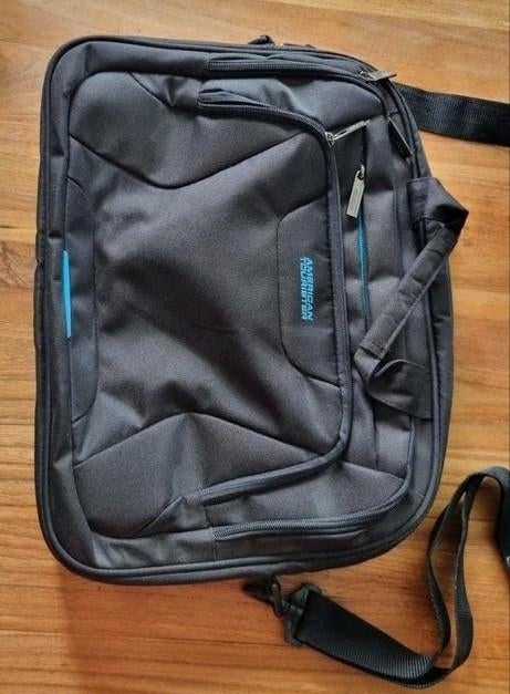 American Tourister laptoptas 15.6 inch zwart/blauw, Computers en Software, Laptoptassen, Ophalen, 15 inch, Schouderband, Zo goed als nieuw