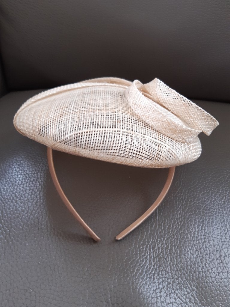 Beige Hoed/dopje, Ophalen of Verzenden, Nieuw, One size fits all, Hoed