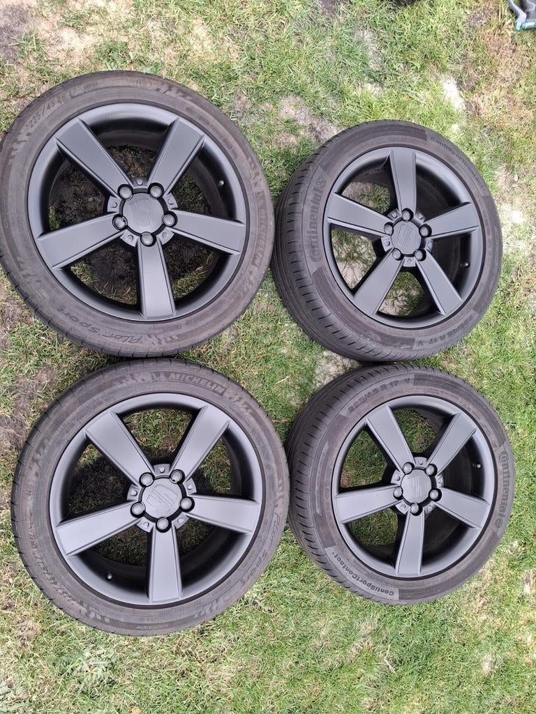 Originele Seat Leon Velgen met 225 / 45 / 17 Banden - Zwart, Auto-onderdelen, Banden en Velgen, Ophalen, Gebruikt, Banden en Velgen