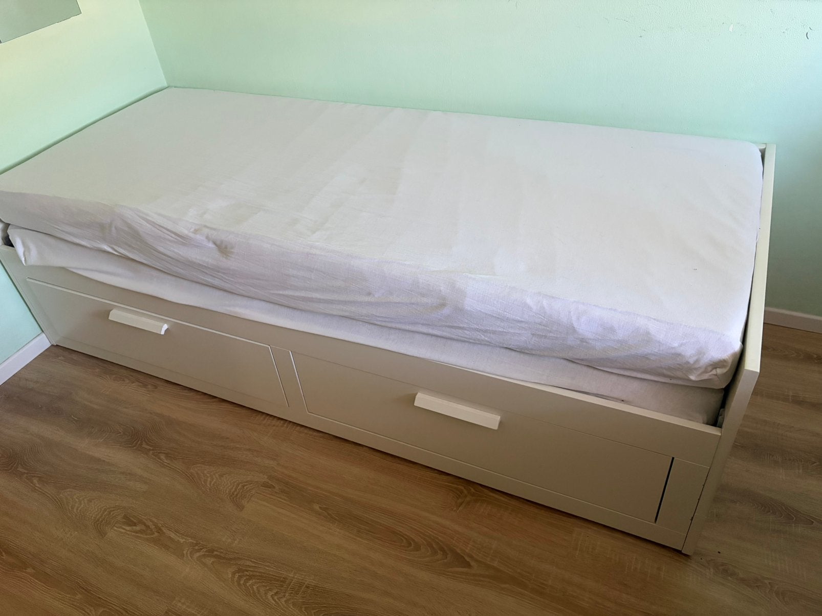 IKEA BRIMNES bed + 2 Drawers + Mattress –Excellent Condition, Ophalen, Wit, Tweepersoons, 140 cm