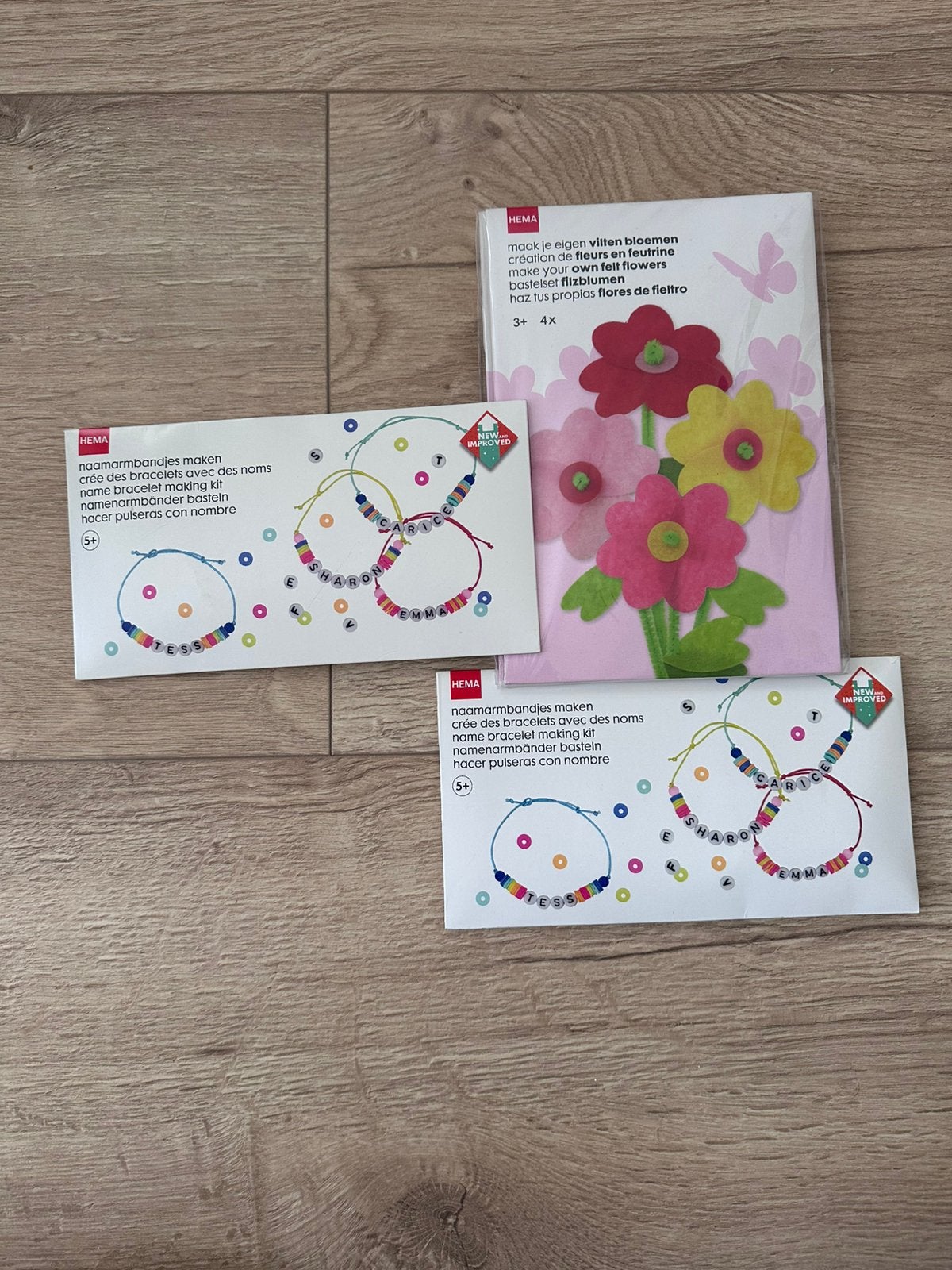 NIEUW: 2x hema naamarmbandjes maken en 1 vilten bloemen, Hobby en Vrije tijd, Ophalen, Nieuw, Overige typen, Overige merken