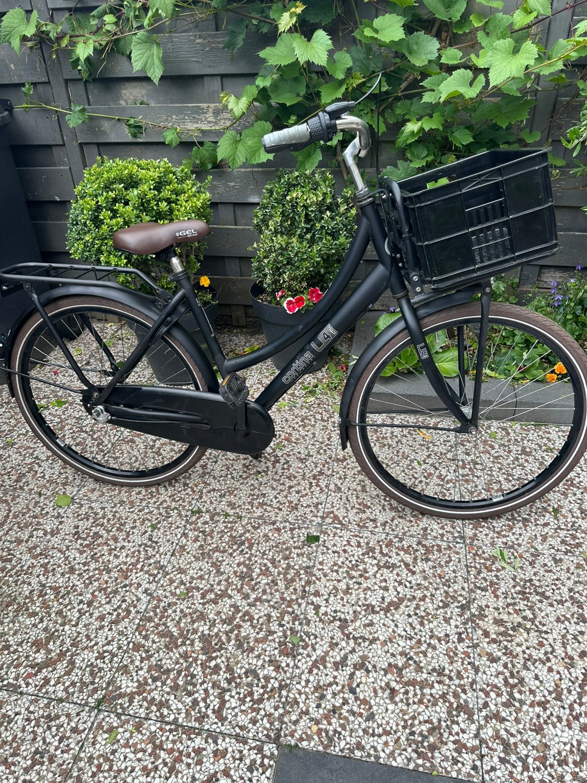 Meisjesfiets cortina 26 inch, Fietsen en Brommers, Fietsen | Meisjes, 26 inch of meer, Terugtraprem, Gebruikt, Versnellingen