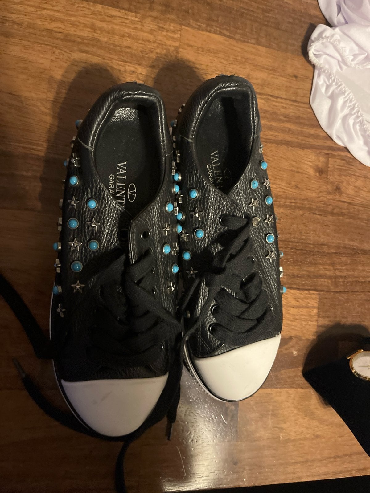 Valentino Garavani Rockstud Sneakers Zwart met Turkoois, Ophalen of Verzenden, Zo goed als nieuw, Zwart, Sneakers of Gympen