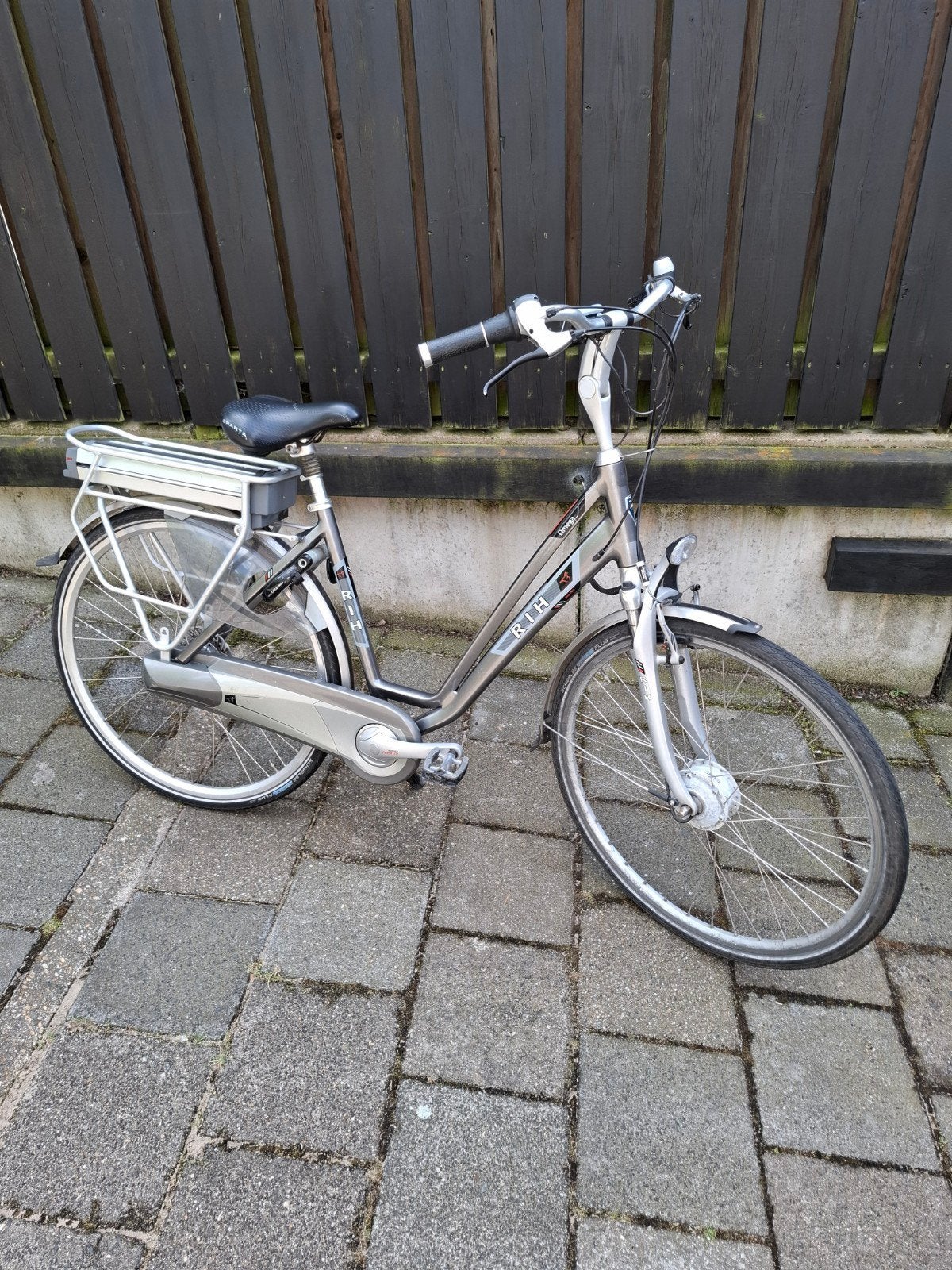 RIH E-bike - Comfortabele Elektrische Fiets, Gebruikt, 51 tot 55 cm, 30 tot 50 km per accu, Ophalen