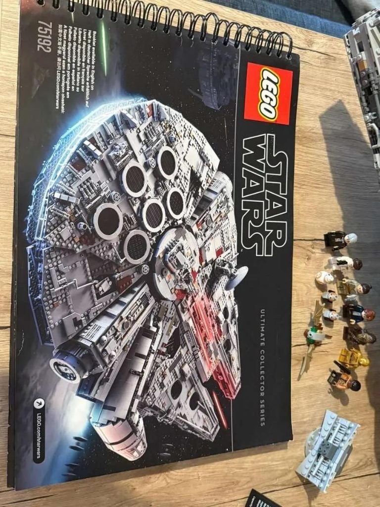 LEGO Star Wars Millennium Falcon 75192, Ophalen of Verzenden, Zo goed als nieuw