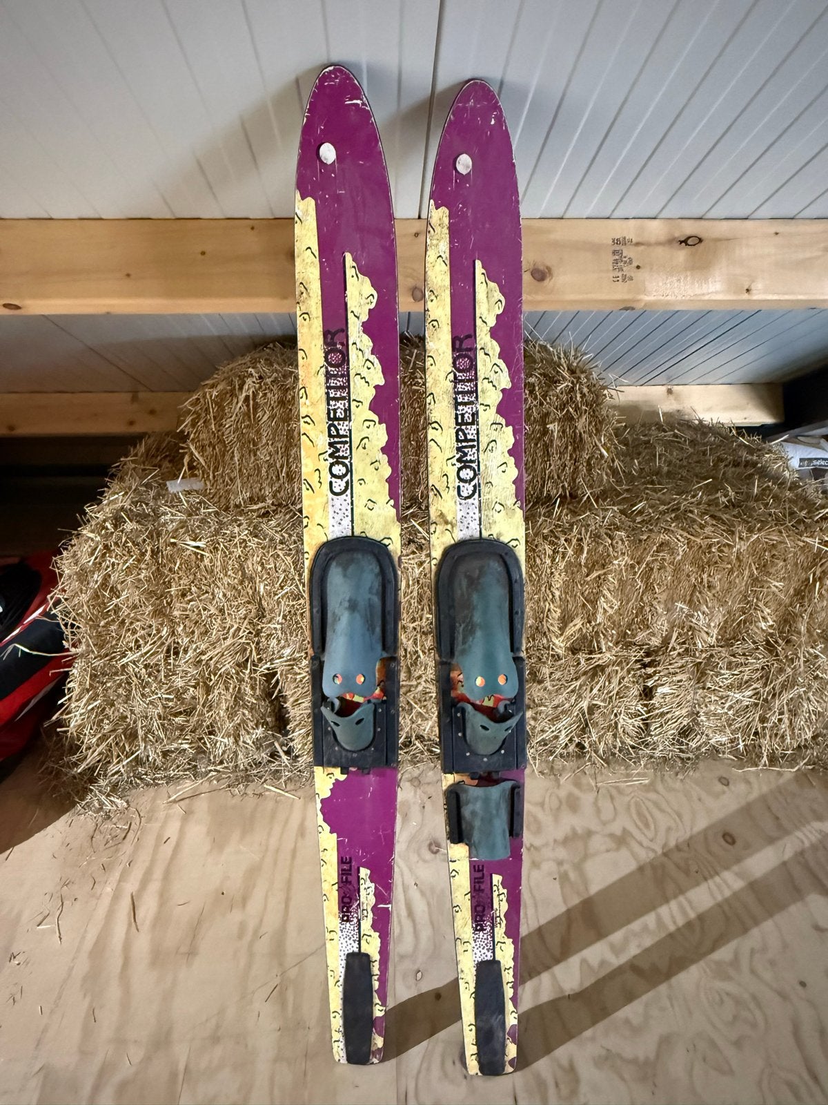 Waterski's - Competitor Profile, Watersport en Boten, Waterski's, Ophalen of Verzenden, Gebruikt, 160 cm of meer, Waterski's