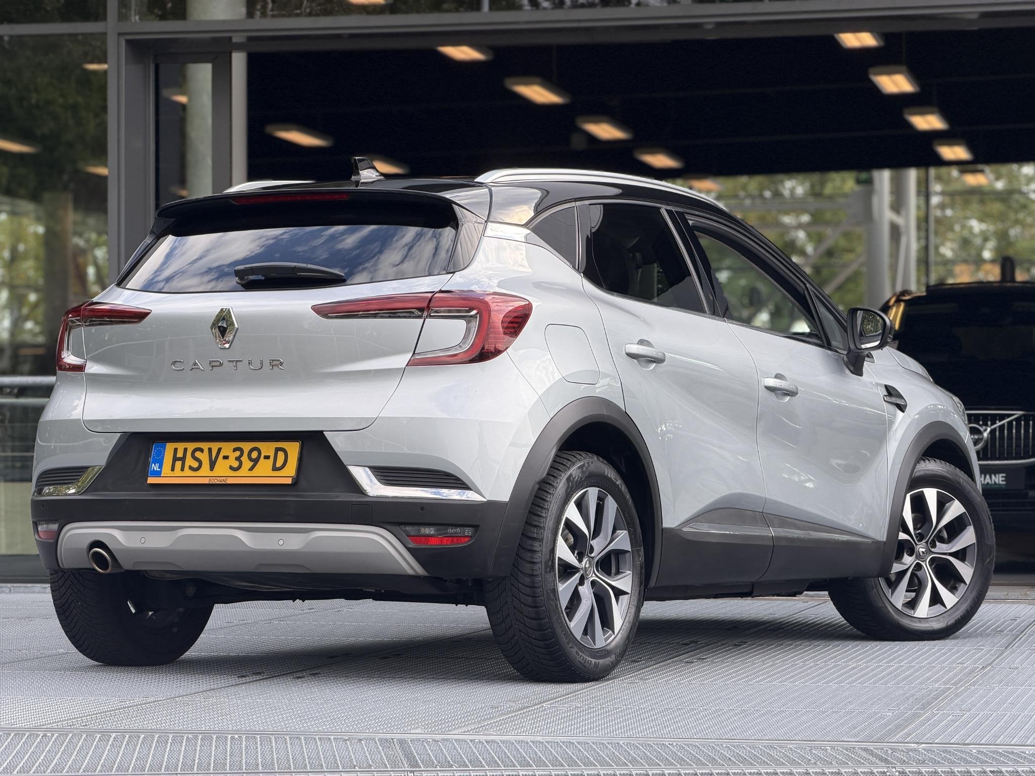 Renault Captur 1.3 TCe 130 Intens | Automaat | BOSE-Audio |, Auto's, Stof, Gebruikt, Euro 6, 4 cilinders