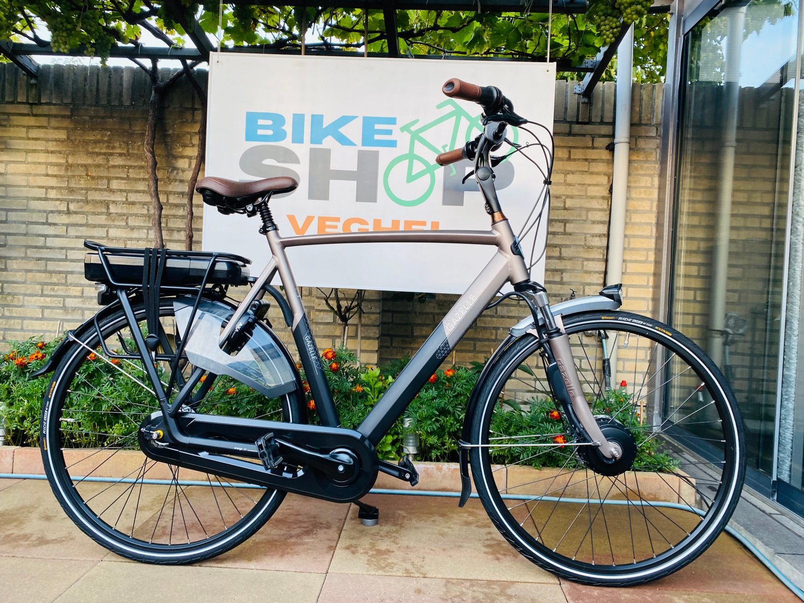 Elektrische Gazelle Orange C 7+ H65.Totaal km 1782