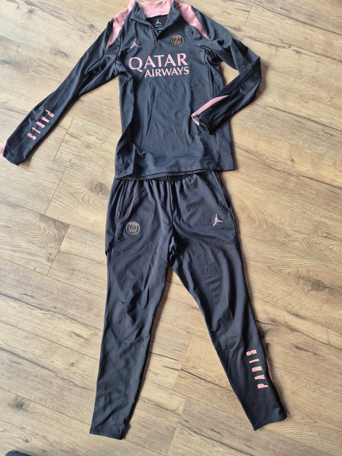 Origineel PSG Voetbaltenue mt S/164-176 - Oud Roze/Zwart, Ophalen of Verzenden, Zo goed als nieuw