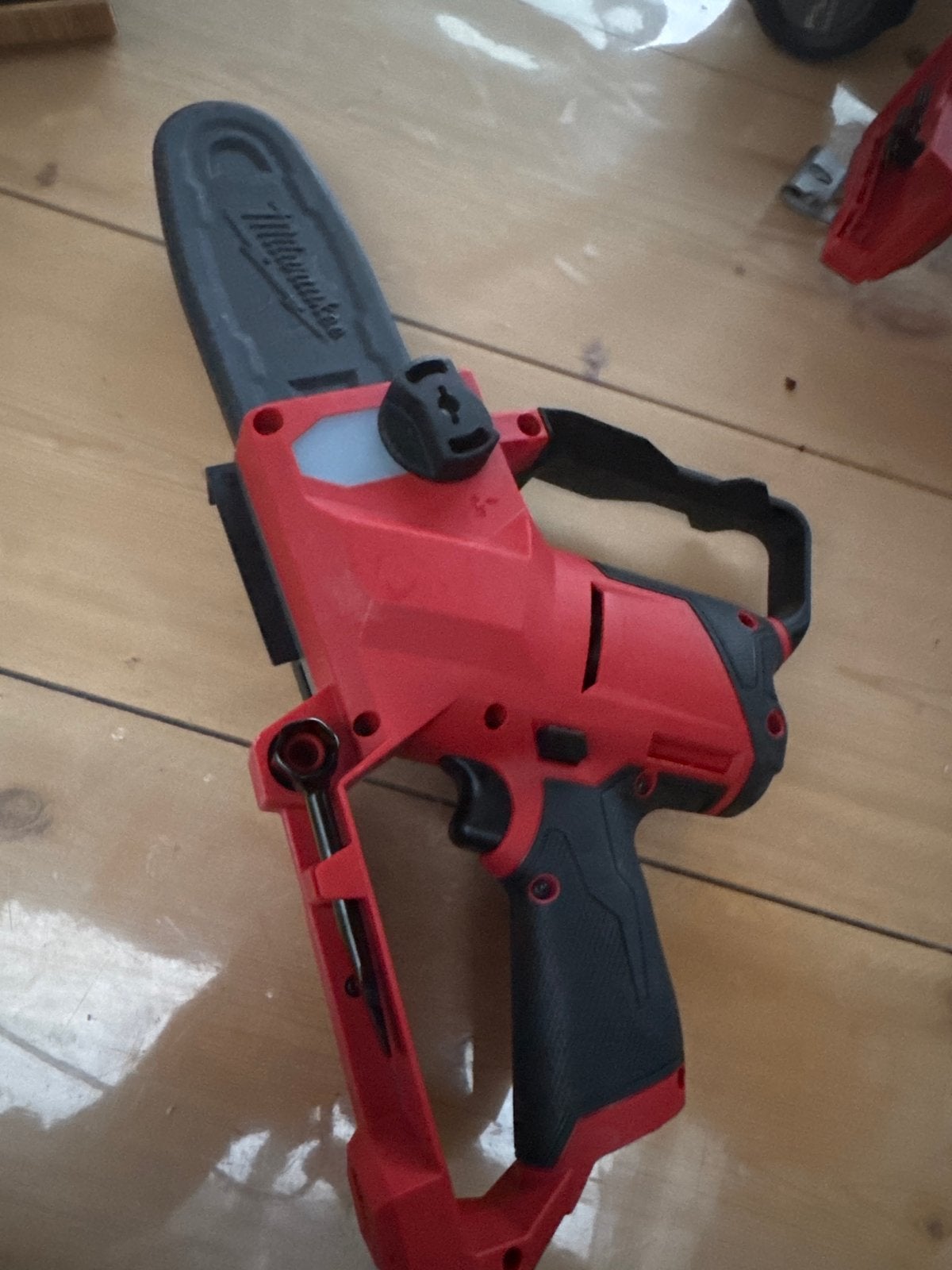 Nieuwe Milwaukee FUEL Hatchet Kettingzaag, Doe-het-zelf en Verbouw, Kettingzaag, Nieuw, 600 tot 1200 watt, Ophalen of Verzenden