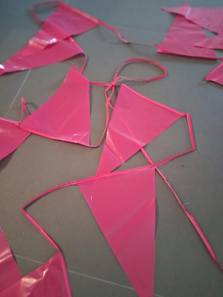 RUILEN: rozen guirlande + roze vlaggetjes slinger, Ophalen, Gebruikt, Versiering, Verjaardag