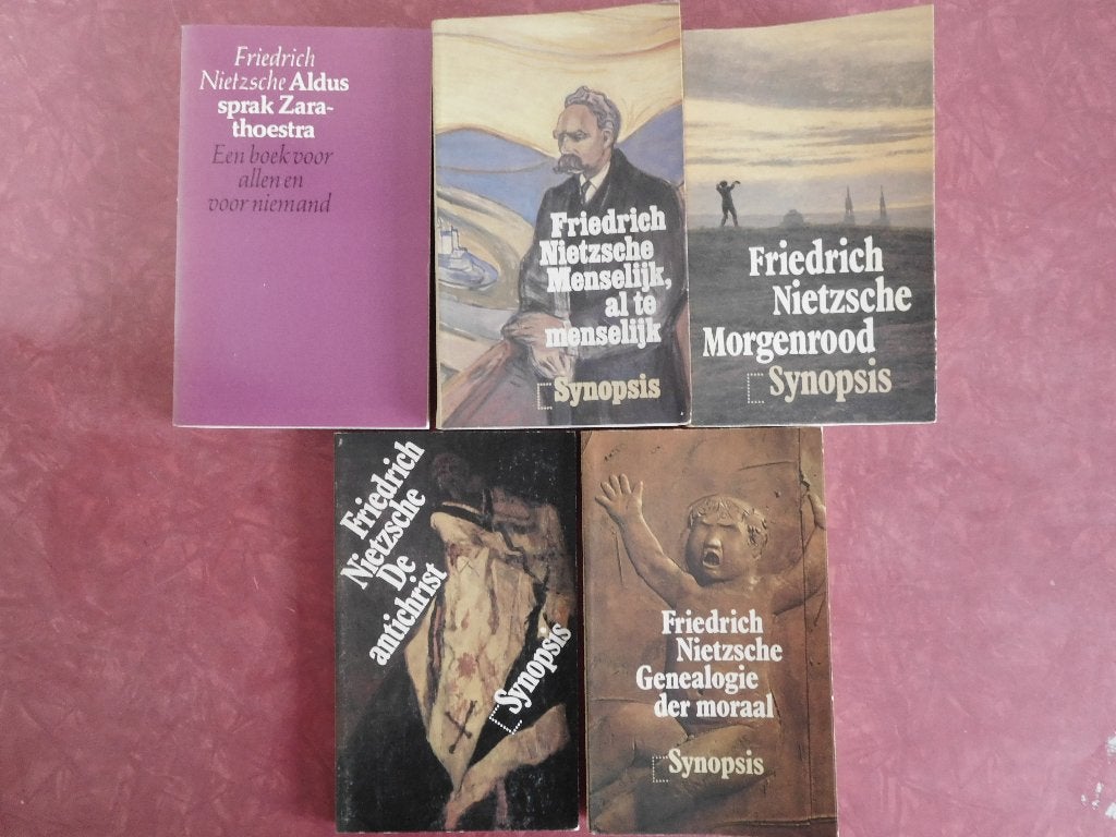 5 x Nietzsche Aldus sprak Zarathoestra Menselijk al te, Boeken, Ophalen of Verzenden, Gelezen