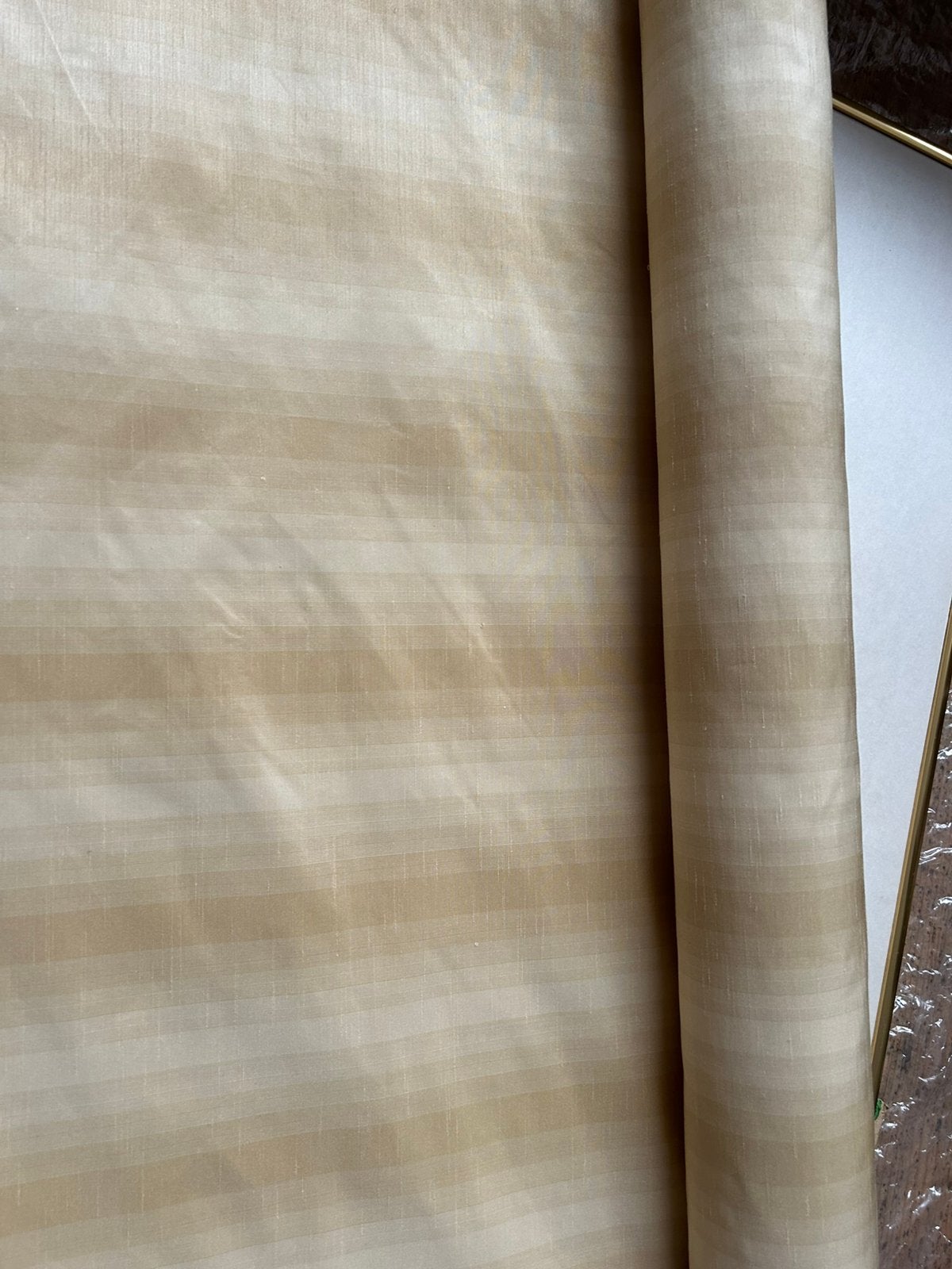 Designers guild geel zijde achtige taft streep +_ 3 meter, Ophalen, Gebruikt, 120 cm of meer, Geel