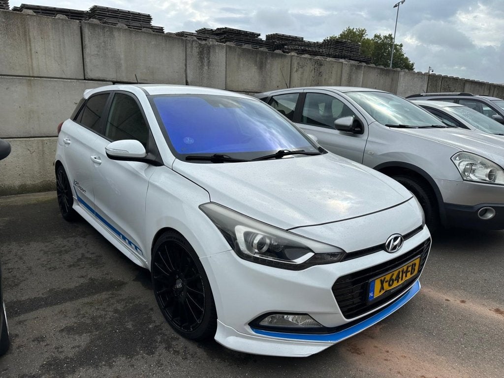 Hyundai i20 1.0 T-GDI Premium MOTOR DEFECT ! (bj 2016), Auto's, 450 kg, 40 €/maand, Euro 6, 1045 kg