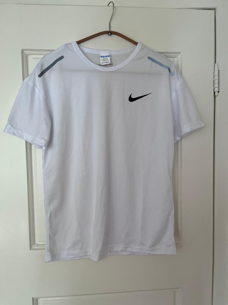 Nike miller shirt, Kleding | Heren, Maat 52/54 (L), Wit, Nike, Nieuw