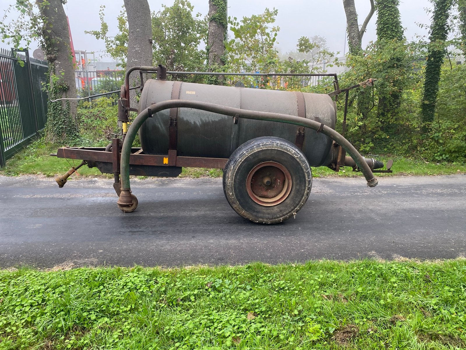 Goed werkende gierton., tegen elk aannemelijk bod, Ophalen, Akkerbouw, Beregening en Drainage