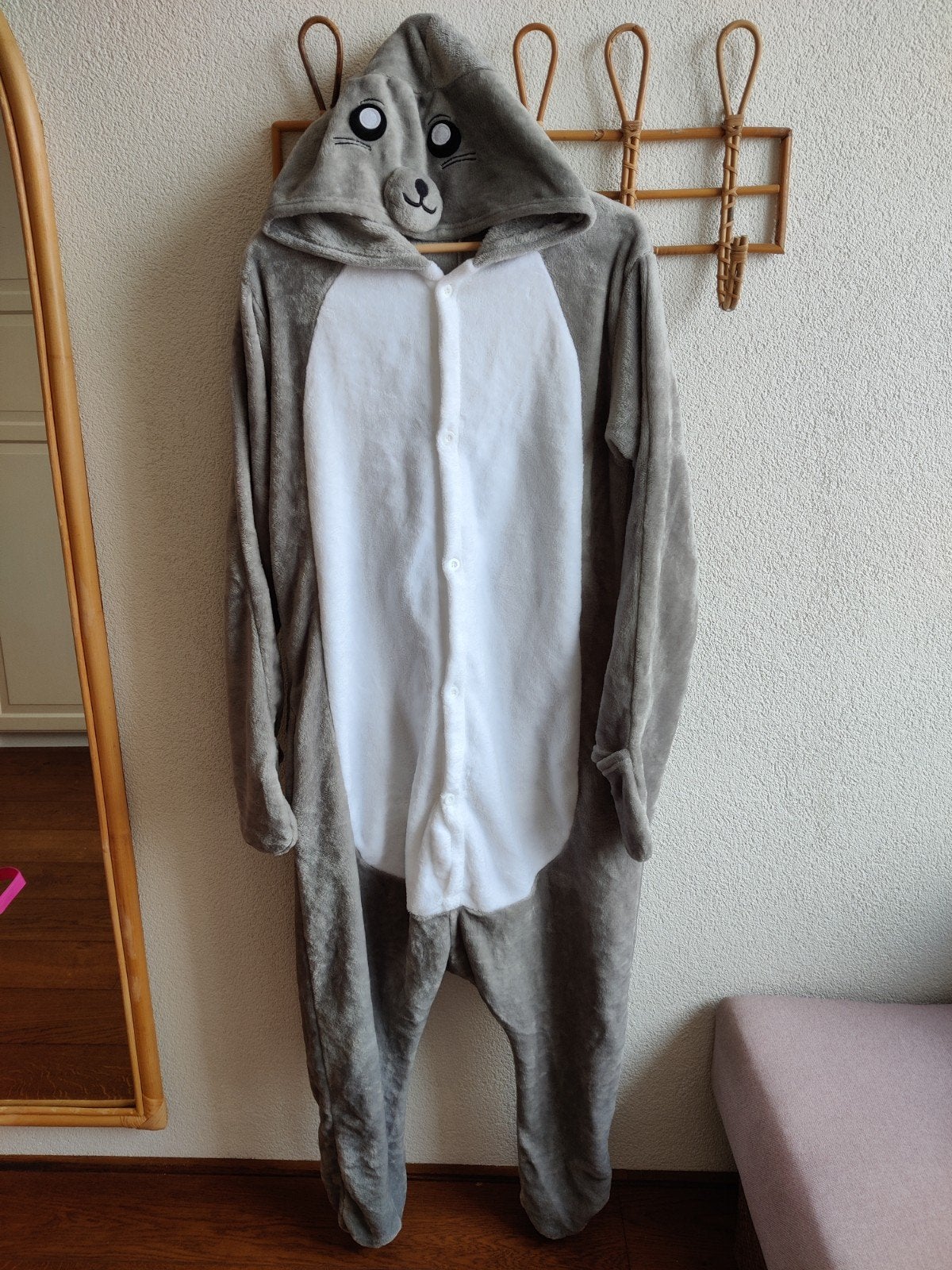Comfortabele en zachte grijze zeehond onesie -nieuw!, Ophalen of Verzenden, Nieuw, Joom, Jongen of Meisje