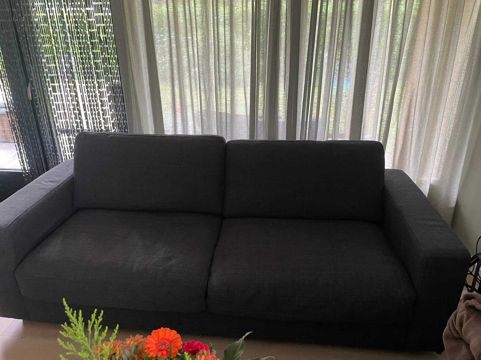 Gratis af te halen grote 2 zitsbank grijs, Ophalen, Zo goed als nieuw, 75 tot 100 cm, 200 tot 250 cm