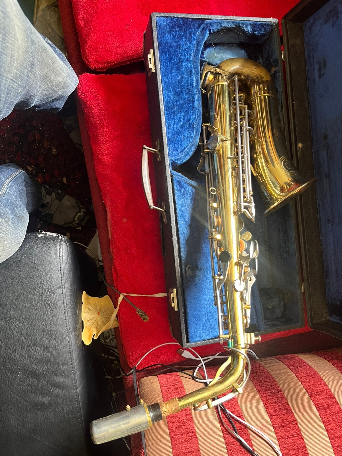 Te koop Franse saxofoon, Muziek en Instrumenten, Blaasinstrumenten | Saxofoons, Ophalen of Verzenden, Gebruikt, Alt, Met koffer