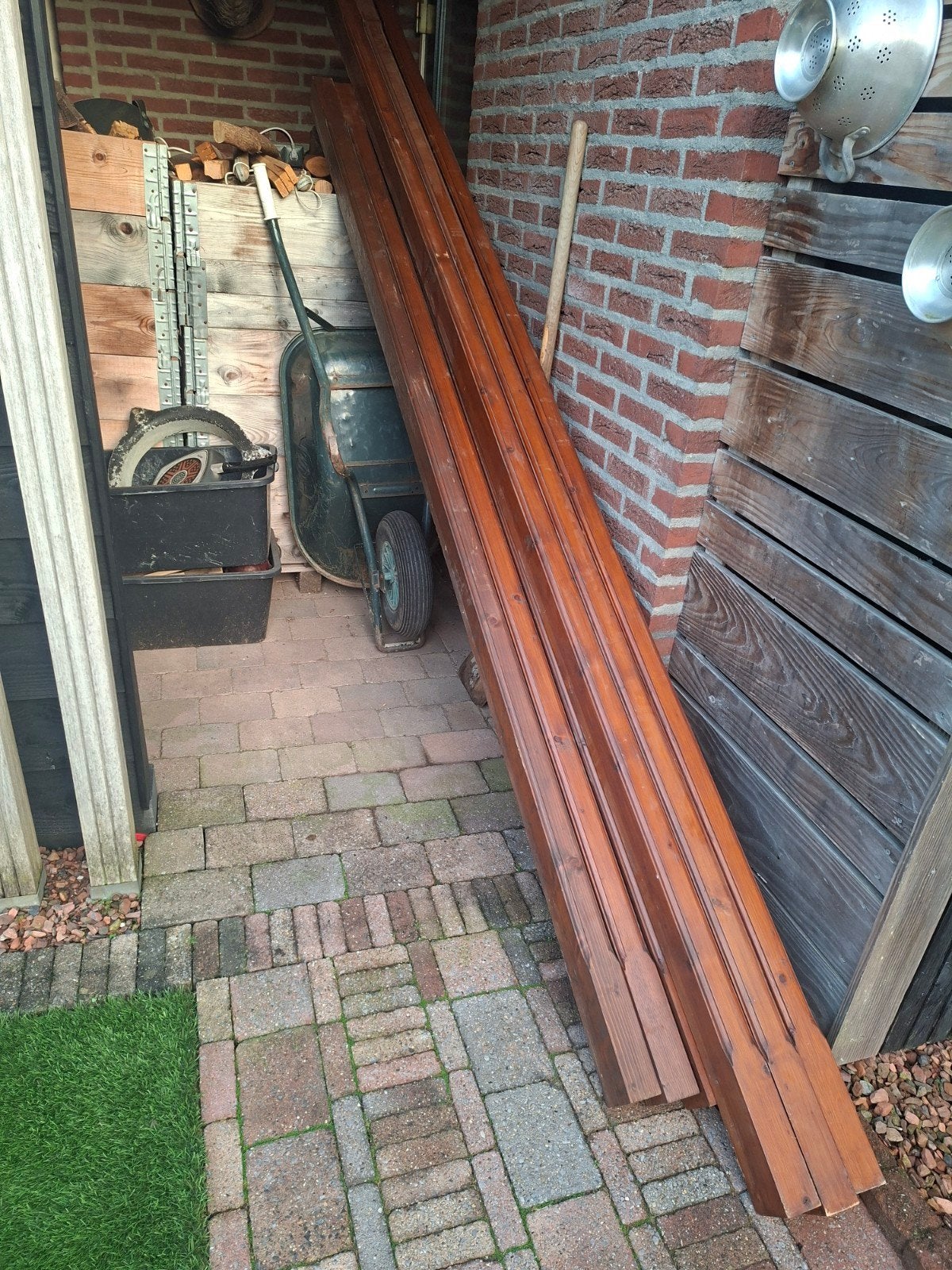 Houten balken - Gebruikt maar in goede staat, Doe-het-zelf en Verbouw, Ophalen, Gebruikt, Balk, Vuren