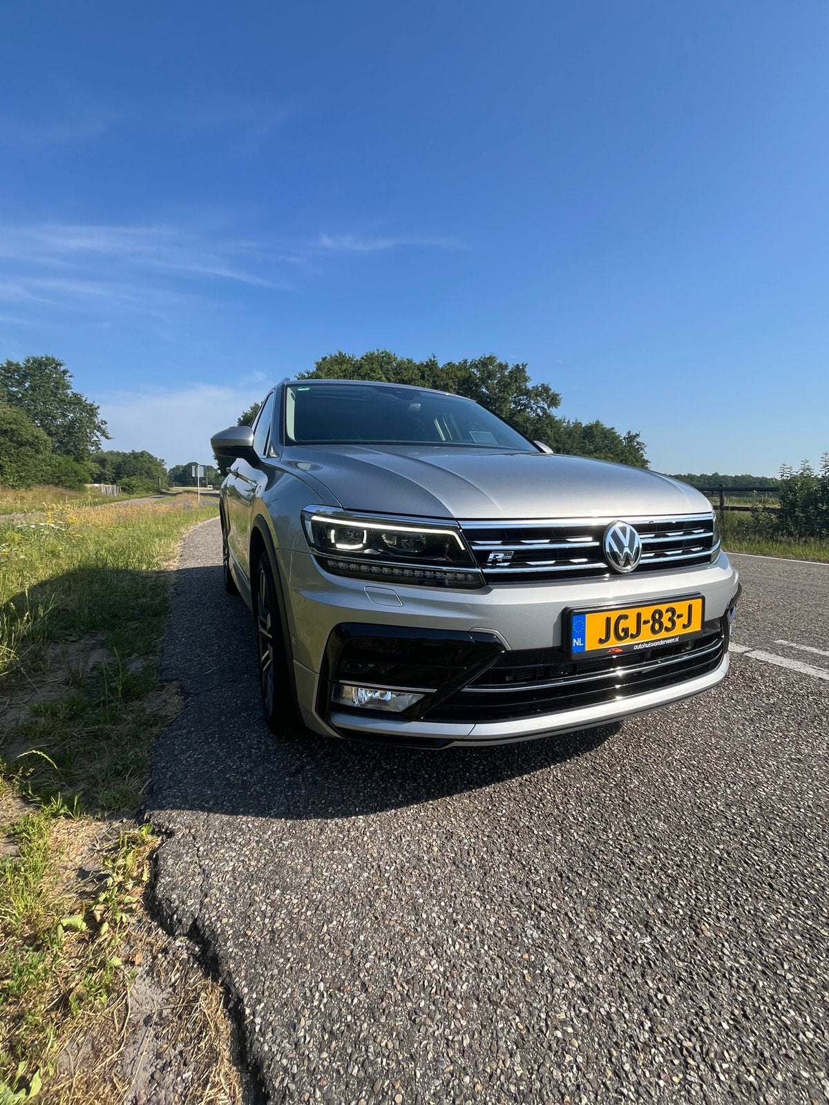 Volkswagen Tiguan 2.0TSI 132KW/180PK 4M A7 M16 2017 Grijs, Automaat, Stof, Zwart, 4 cilinders