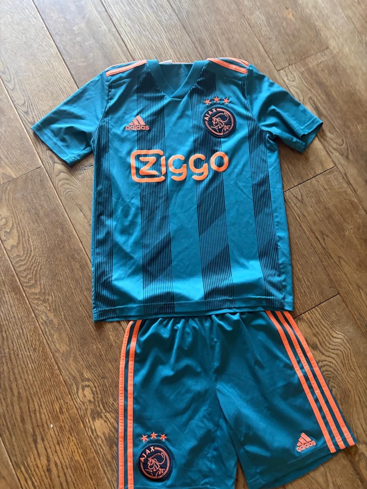 Ajax uit tenue 2019/2020 - Maat L (kinderen), Adidas, Jongen of Meisje, Ophalen of Verzenden, Zo goed als nieuw