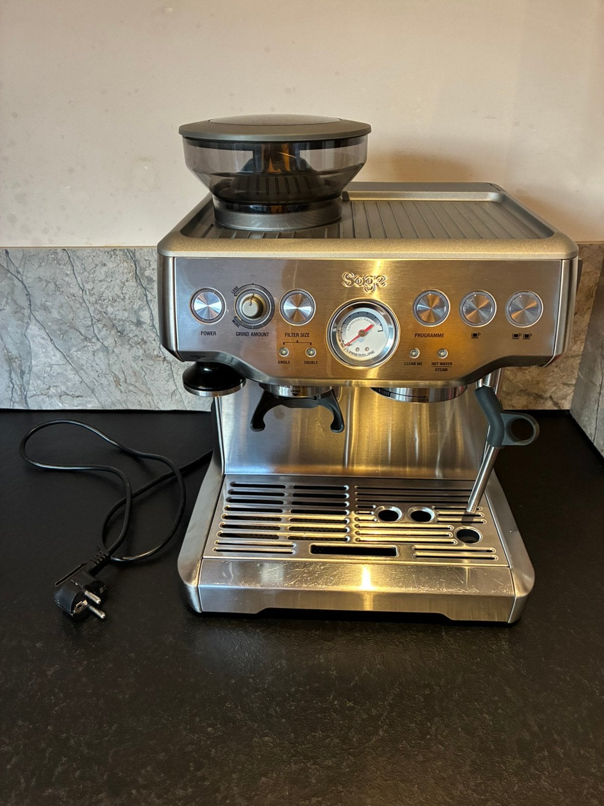 Sage Barista Express + accessoires + schoonmaakmiddelen, Ophalen, Gebruikt