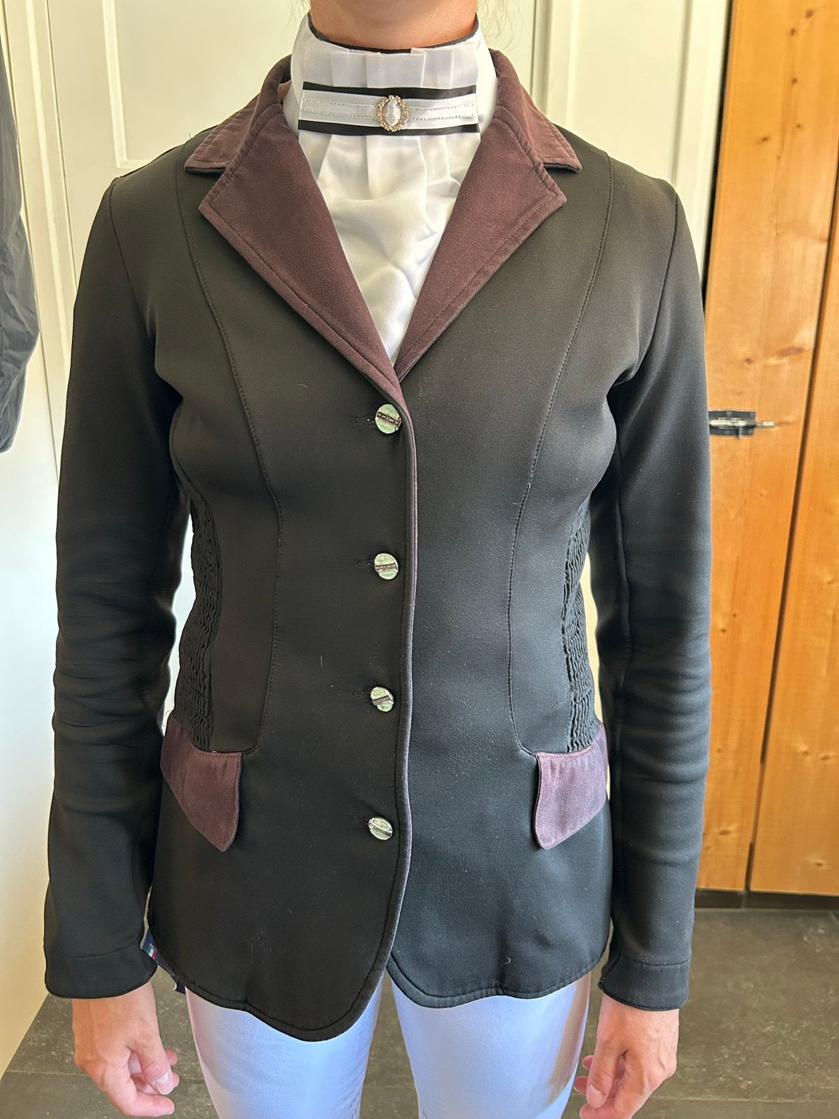 Animo Wedstrijdjasje - Zwart met Bruine Details, Dieren en Toebehoren, Paardrijkleding, Gebruikt, Animo, Ophalen of Verzenden