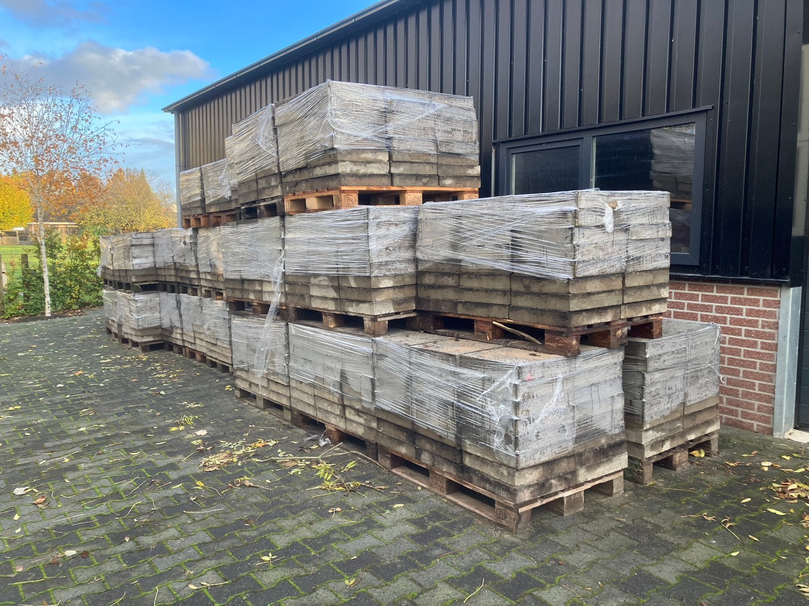 80m2 Tegels 40x40x8 GWW kwaliteit grijs, Gebruikt, Ophalen of Verzenden, 10 m² of meer, Beton