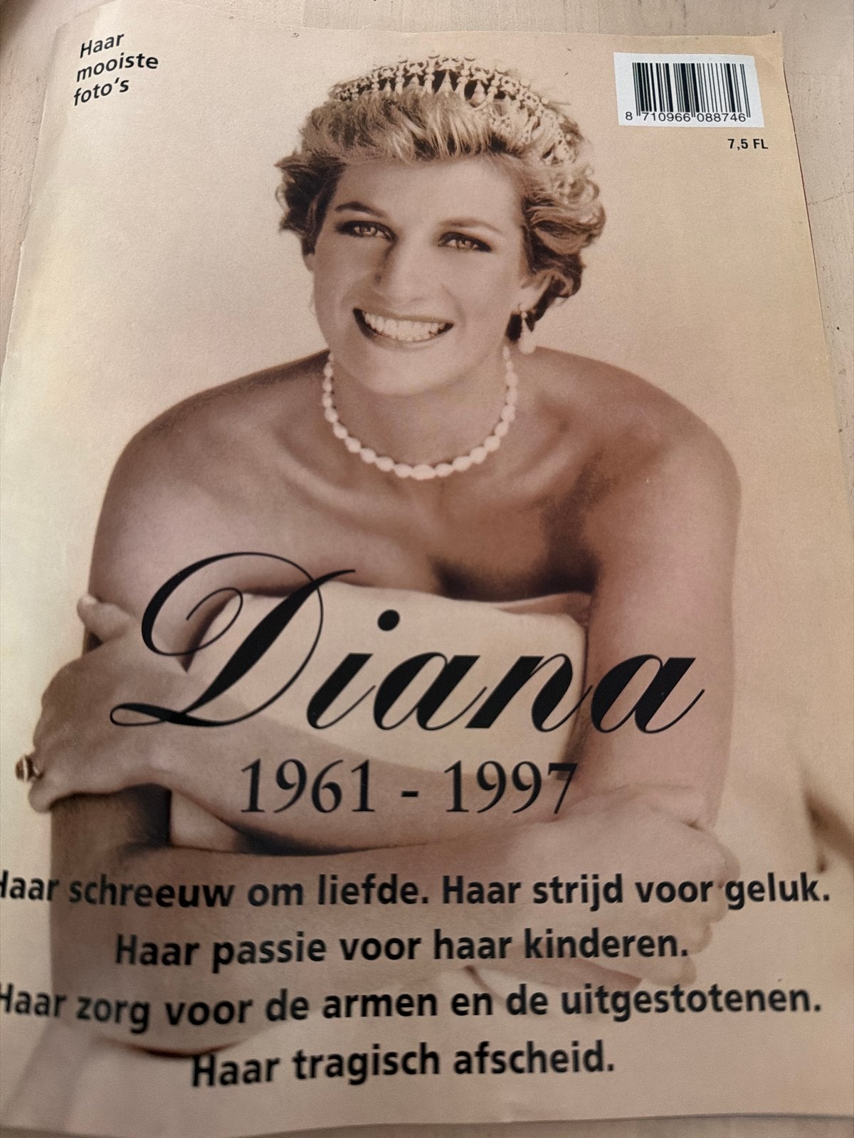 Tijdschrift Diana 1961-1997: Haar mooiste foto's, Ophalen of Verzenden, Gebruikt, Buitenland, Tijdschrift of Boek