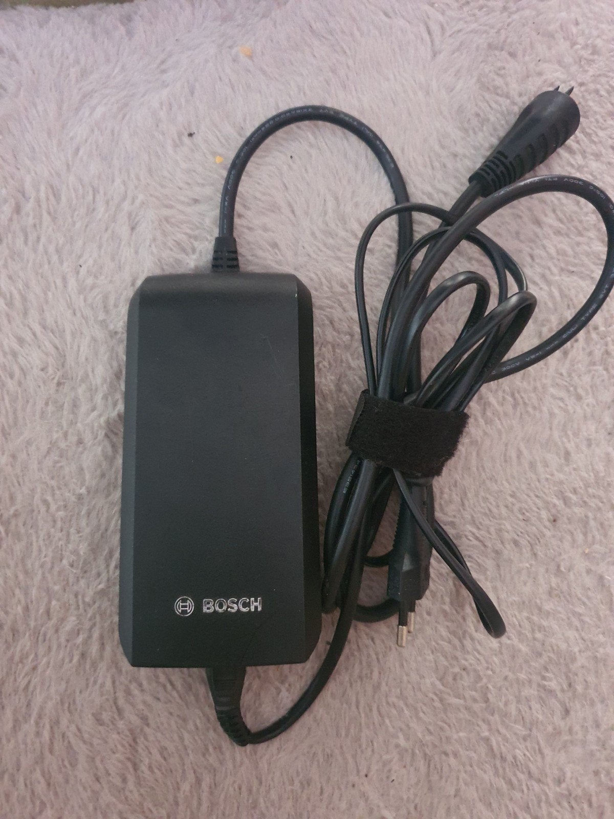 Bosch Acculader 36V - 2A (BCS230), Gebruikt