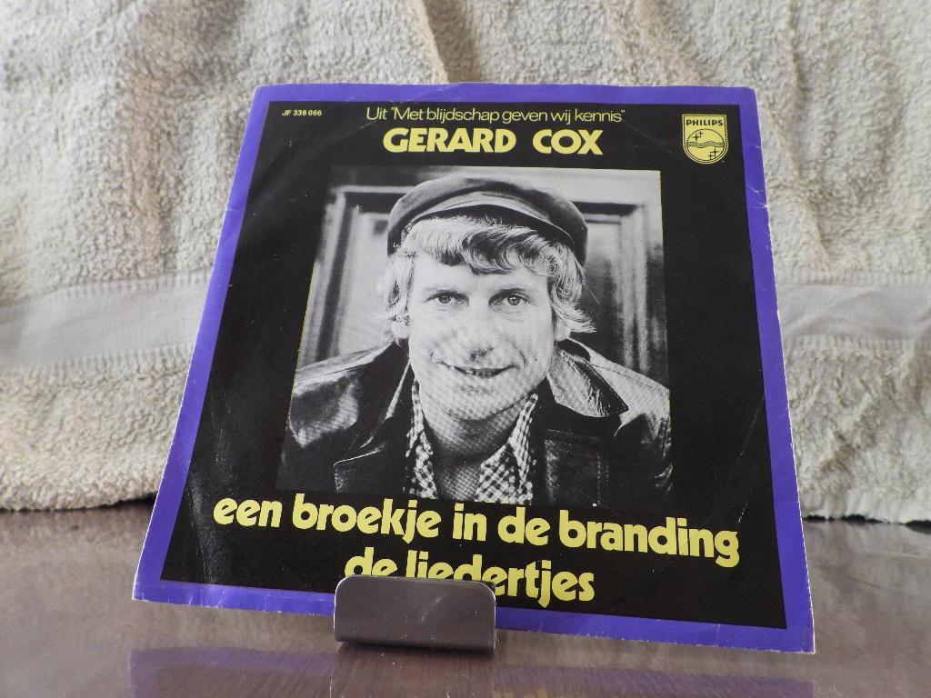 Gerard Cox – Een Broekje In De Branding  - De Liedertjes, Ophalen of Verzenden, Gebruikt, Pop, Single