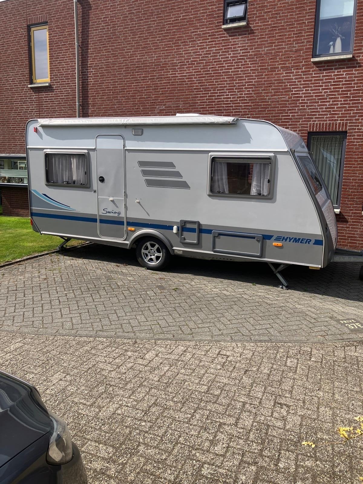 Hymer Eriba Swing 490 compleet nieuwe voortent, erker,luifel, Vast bed, Rondzit, Kachel, Particulier
