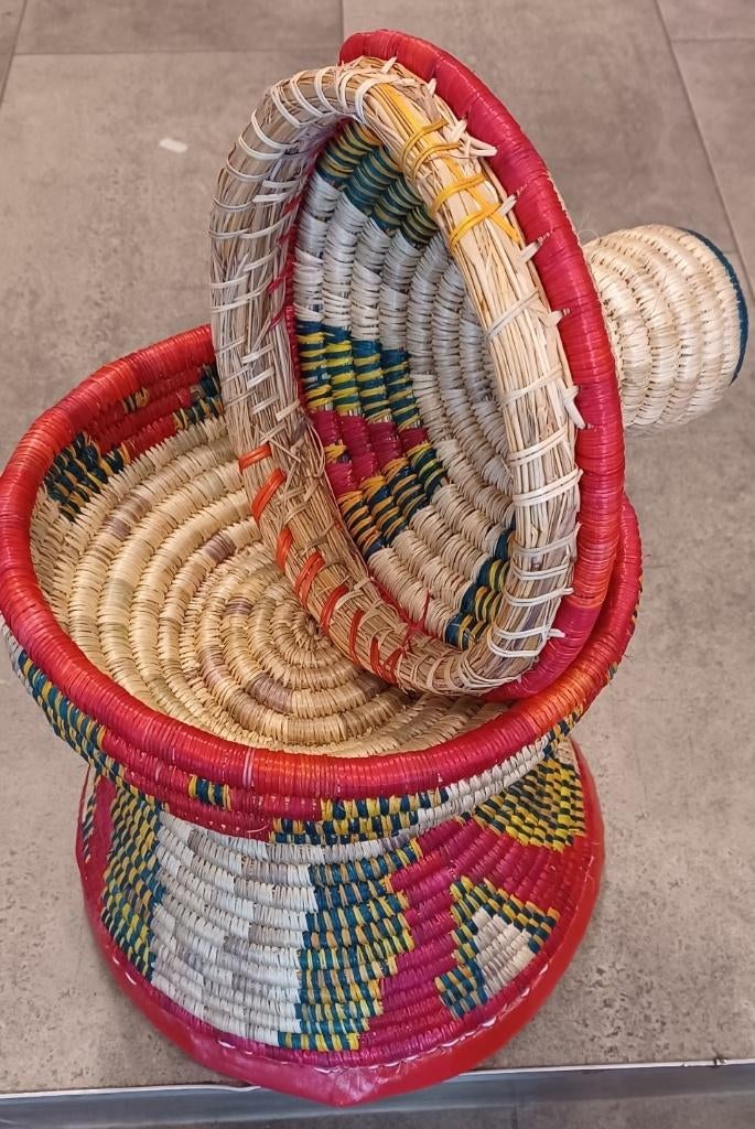 Mekonbya Red Edition – Handgeweven Eyecatcher, Minder dan 50 cm, Rood, Nieuw, Minder dan 50 cm