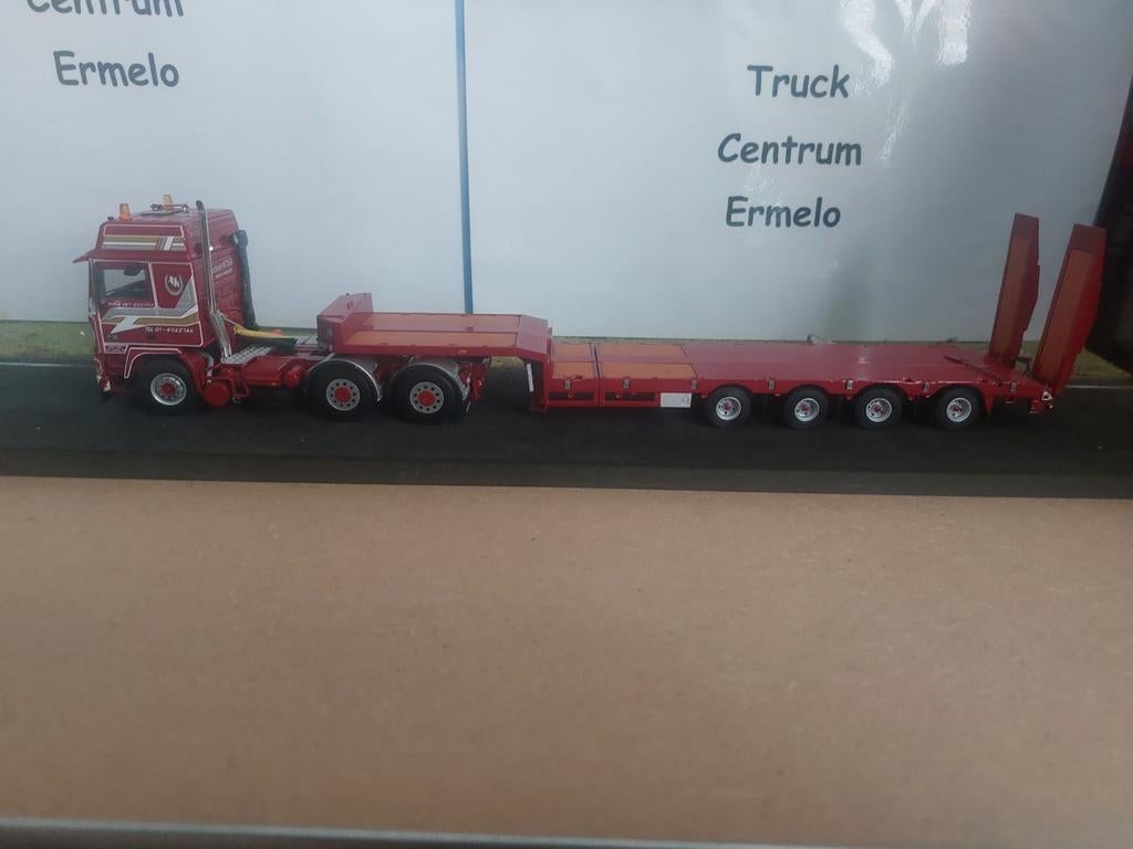Richard O'Neill; VOLVO F12 GLOBETROTTER SEMI LOWLOADER - 4 A, Ophalen of Verzenden, Nieuw, Bus of Vrachtwagen, Wsi