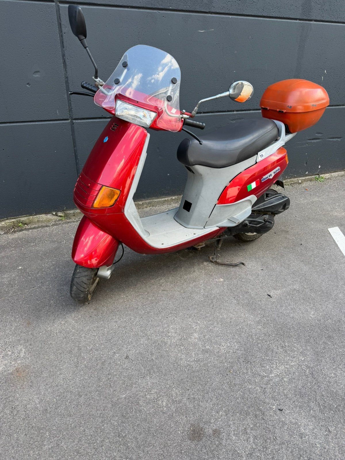 Skr 125 duits, Ophalen
