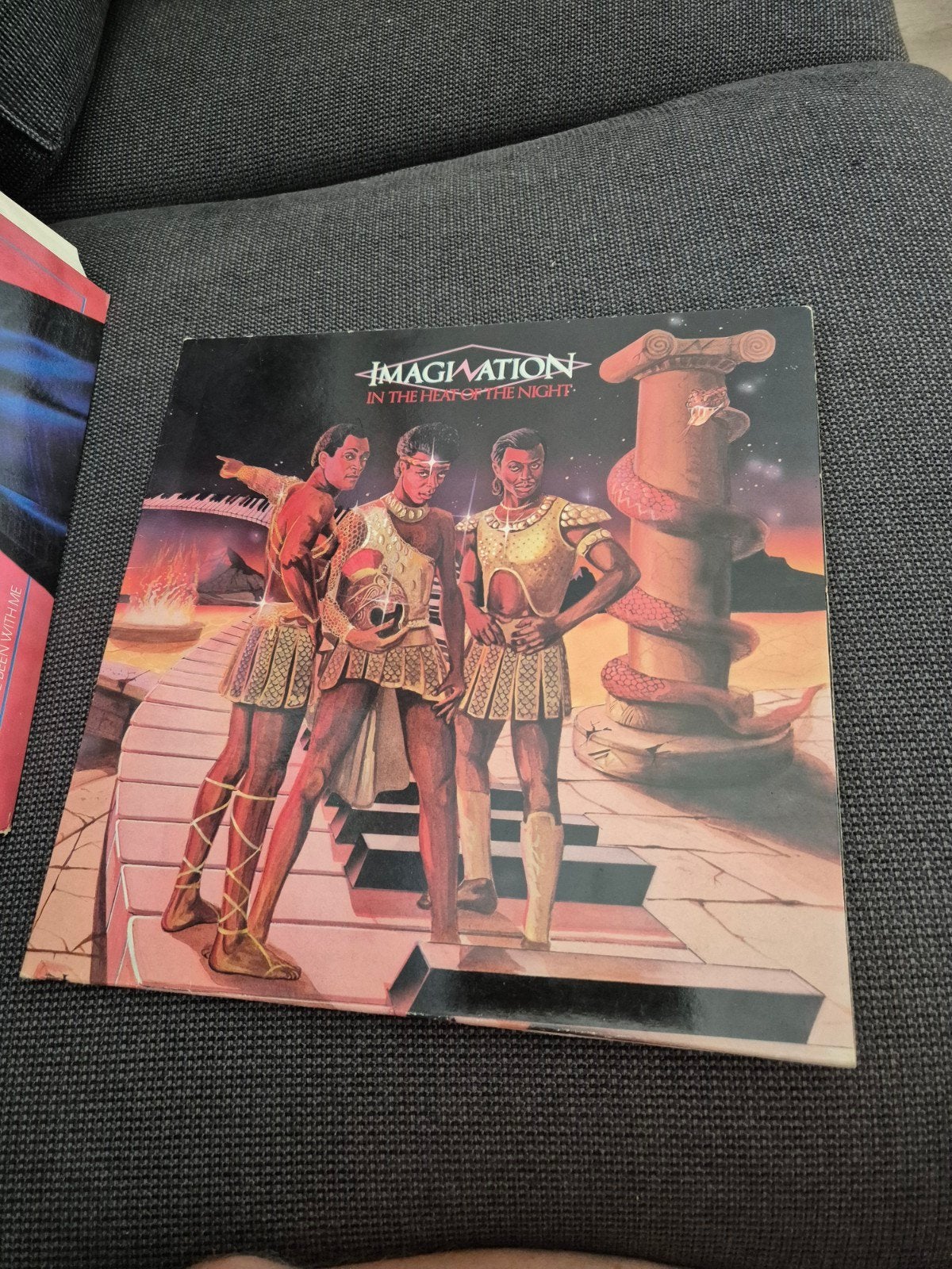 Imagination, Ophalen, Zo goed als nieuw