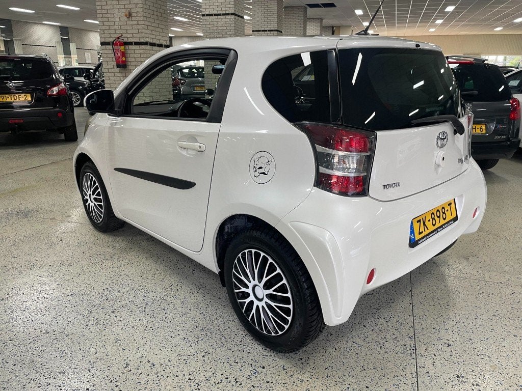 Toyota IQ 1.0 VVTI Stuurbekrachtiging Elec. Pakket AUX NAP, Gebruikt, Huisgarantie, Met garantie (alle), 4 stoelen
