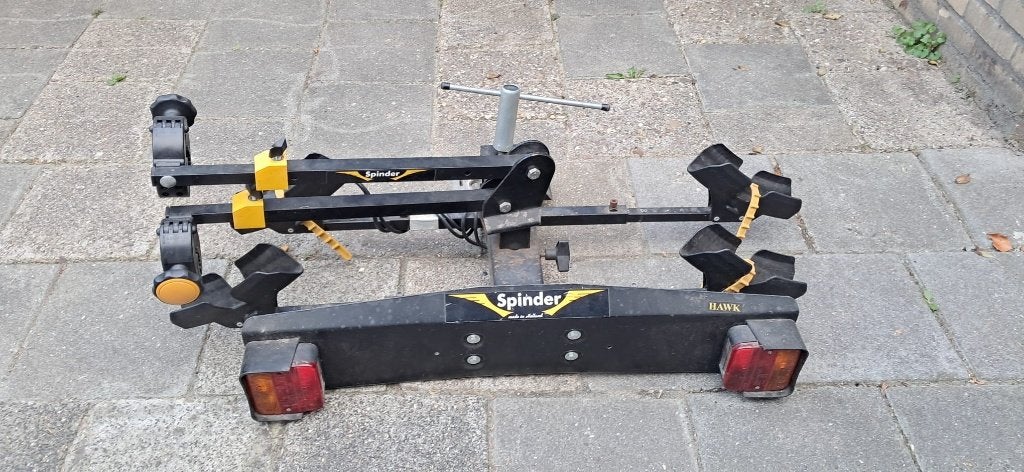 Degelijke & Kantelbare Spinder Hawk Fietsendrager- RH-2-F, Ophalen, 2 fietsen, Gebruikt, Trekhaakdrager
