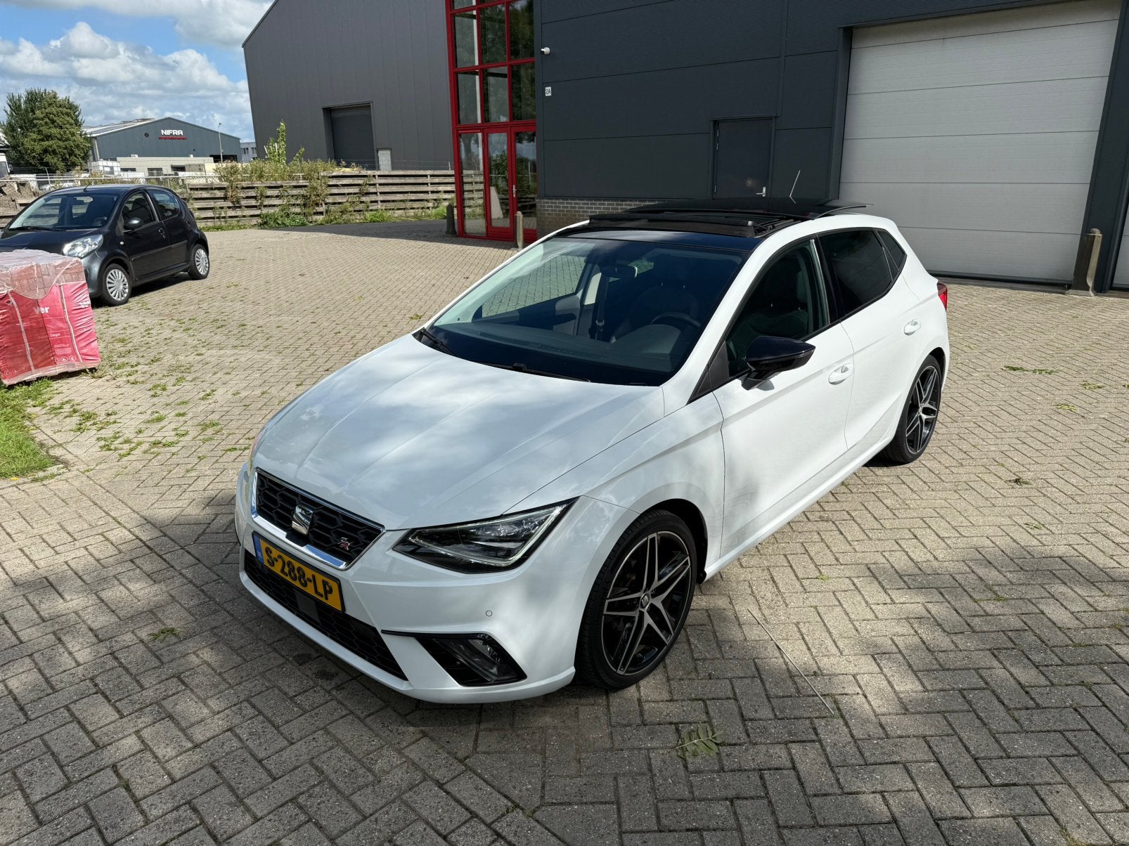 Seat Ibiza 1.0Tsi FR 95pk keyless pano airco acc beats, 95 pk, Bedrijf, Handgeschakeld, Geïmporteerd