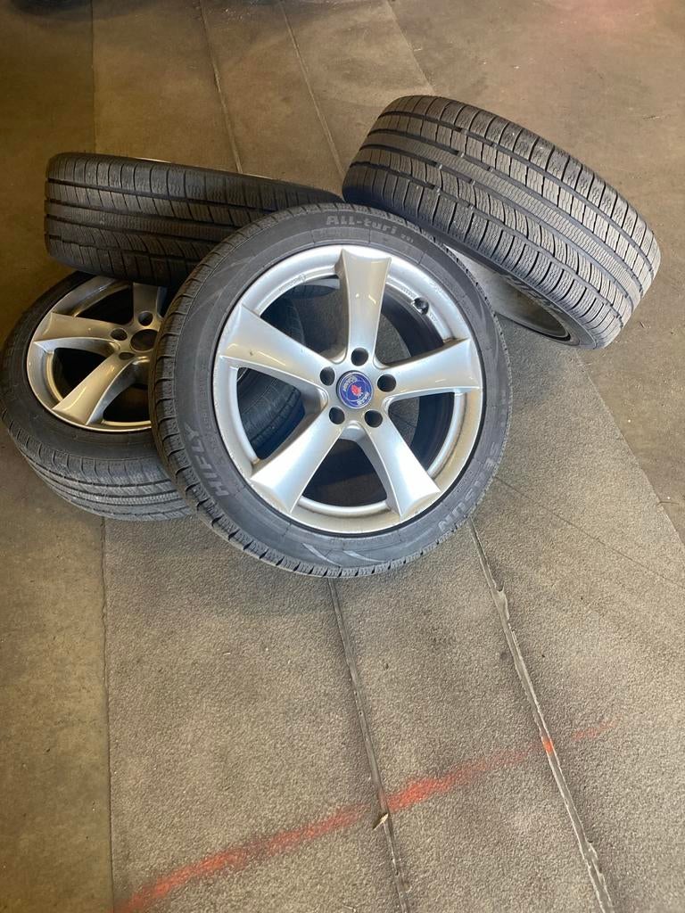 17” Lichtmetalen velgen steek 5x110 met all season banden, Auto-onderdelen, Banden en Velgen, Ophalen, Gebruikt, Banden en Velgen
