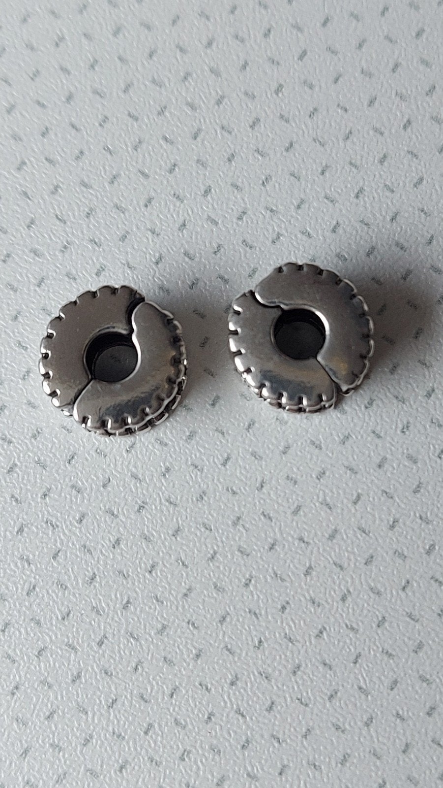 2 originele Pandora bedels clips / stoppers SAMEN, Ophalen of Verzenden, Zo goed als nieuw, Zilver, Pandora