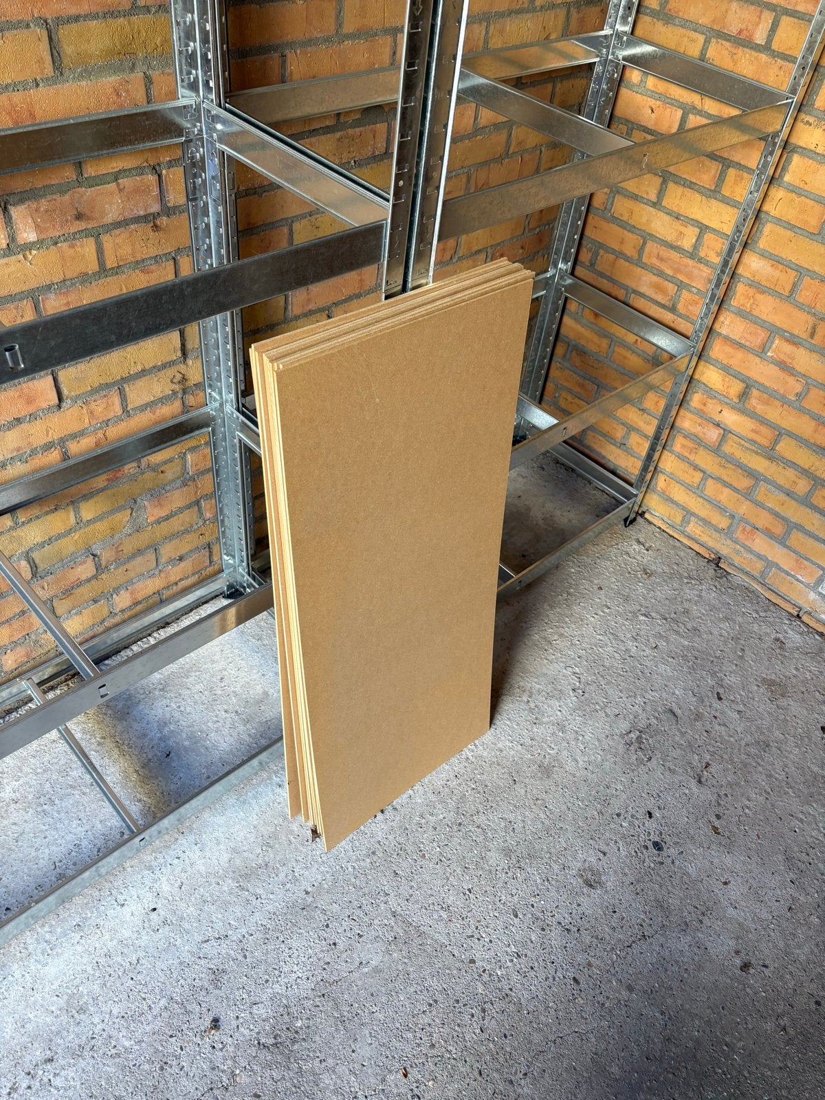 2 stevige stellingkasten met MDF planken, Ophalen, Zo goed als nieuw