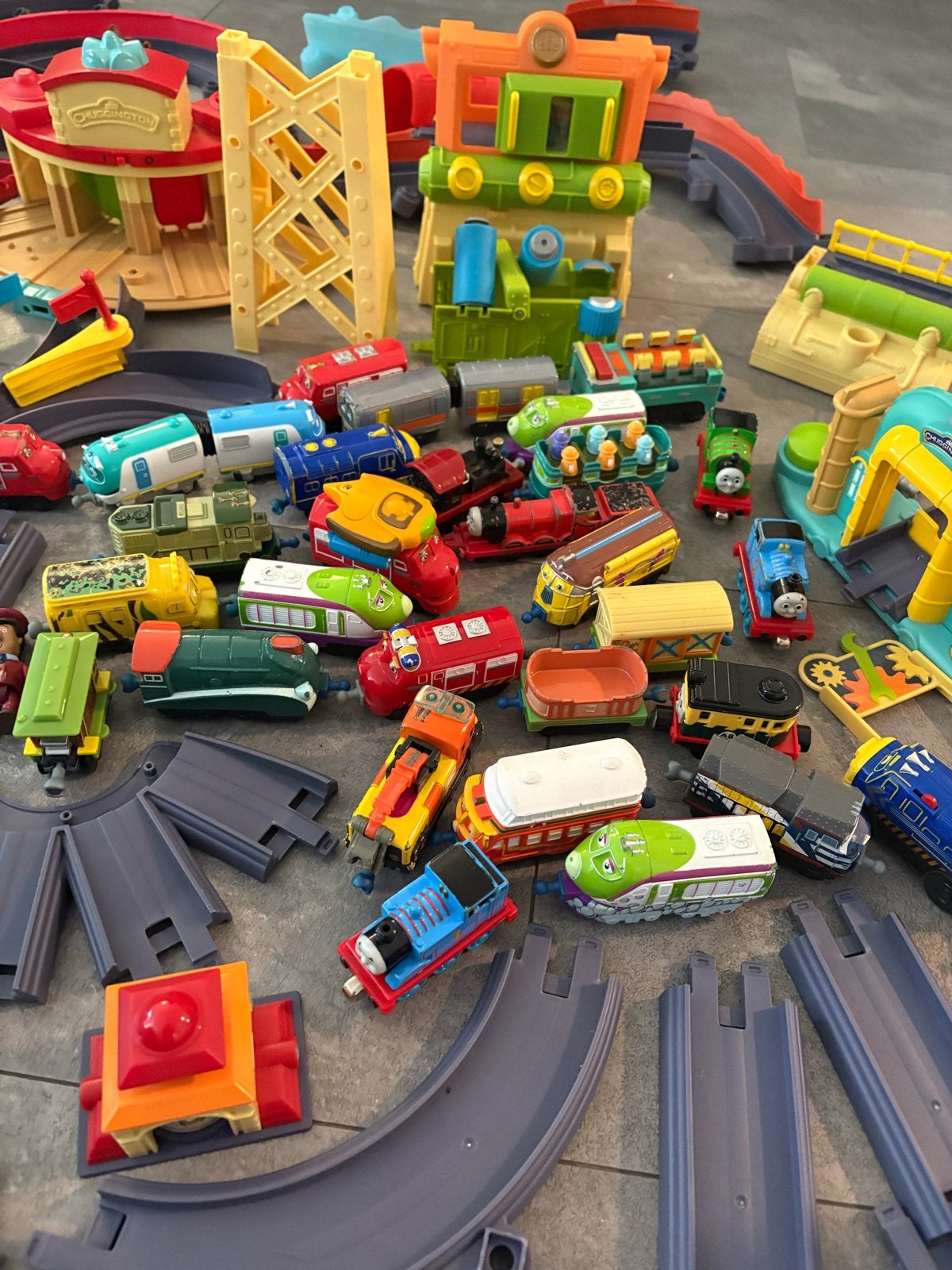 Grote set Chuggington treinen en rails, Ophalen, Gebruikt