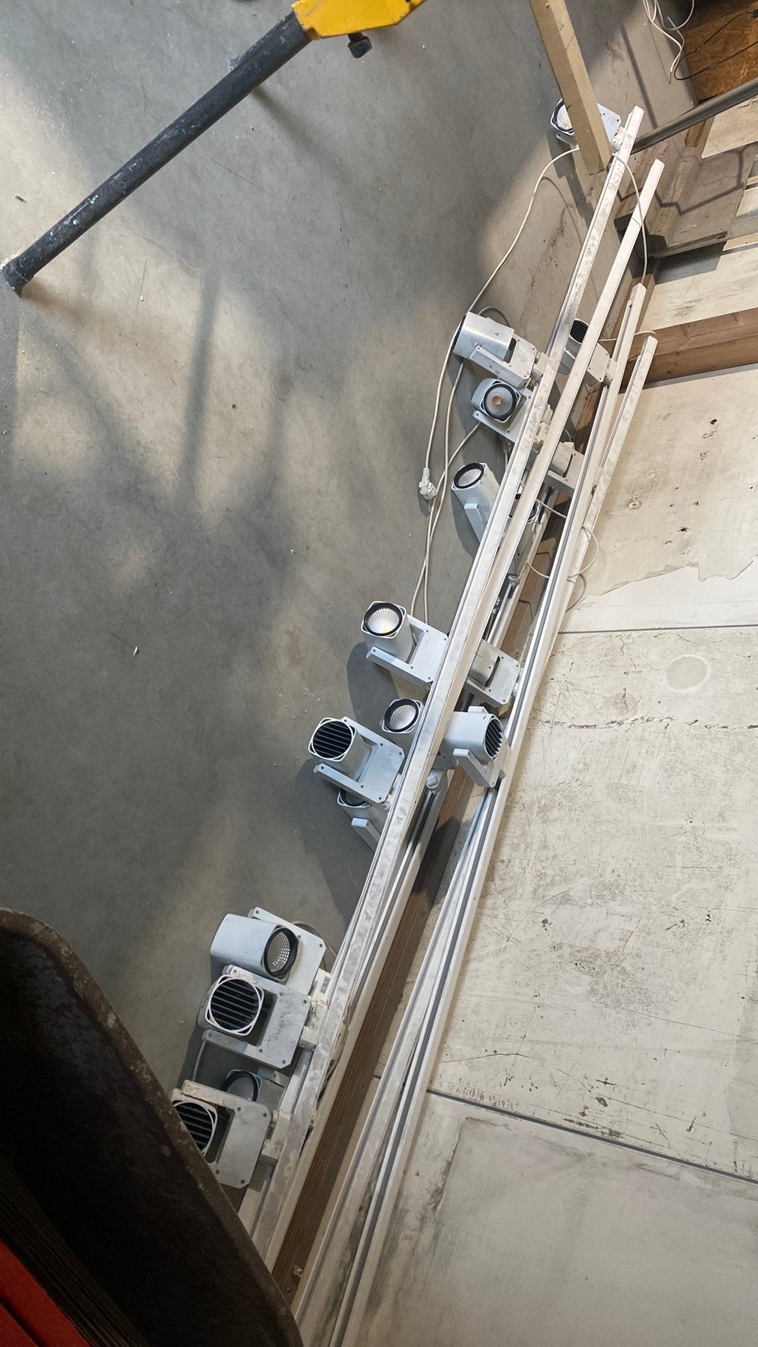 Lampen op rails 6 stuks, Huis en Inrichting, Lampen | Spots, Ophalen, LED, Metaal, Railspot