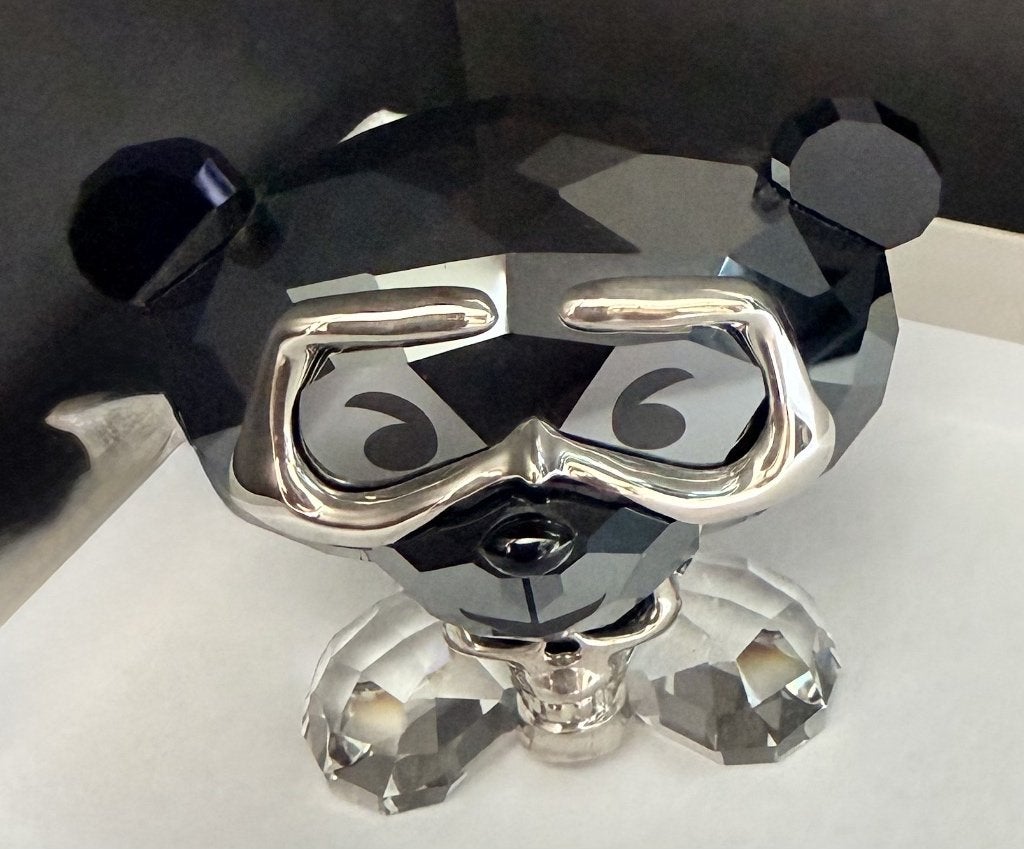 Swarovski Bo Bear Heavy Metal puntgaaf retired verzamelstuk, Ophalen of Verzenden, Zo goed als nieuw, Figuurtje