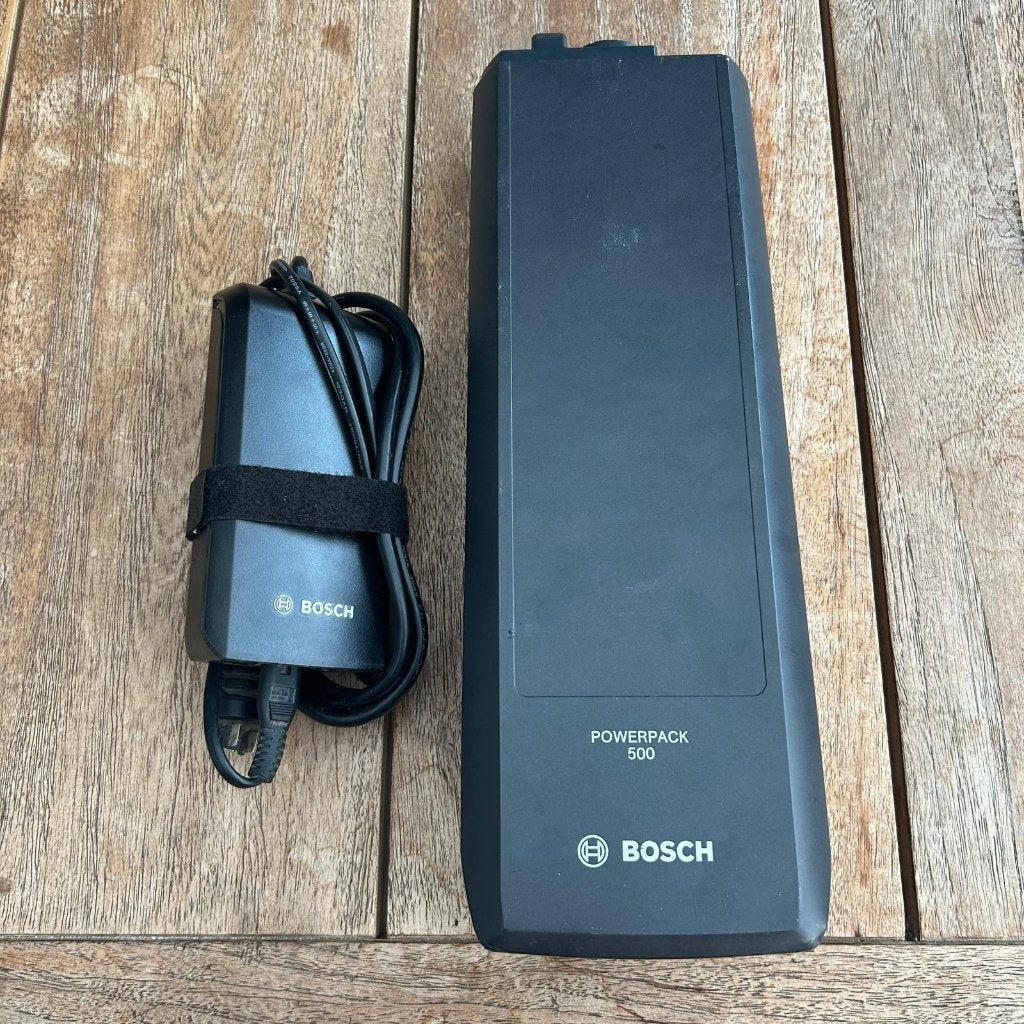 Bosch powerpack 500 met 2a oplader., Gebruikt